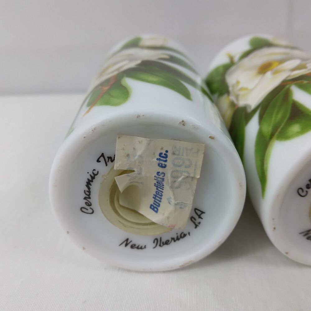 Vintage White Floral Salt & Pepper Shakers Ceramic Treasure Inc Cottagecore - Picture 7 of 9